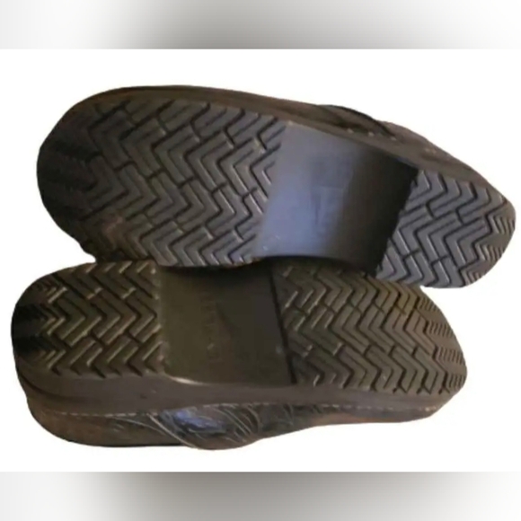 Dansko Professional Clogs - Picture 3 of 4